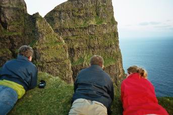 01.06.2004 - Fuglebjerge p� Suduroy.